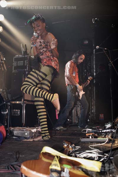 NOISETTES - 2006-04-03 - PARIS - Nouveau Casino - 